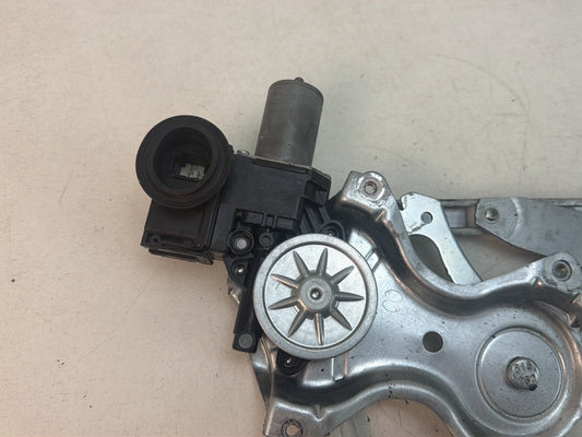 2015-2020 Toyota Sienna L30 Rear Right Window Regulator/Motor 69803-08020 OEM