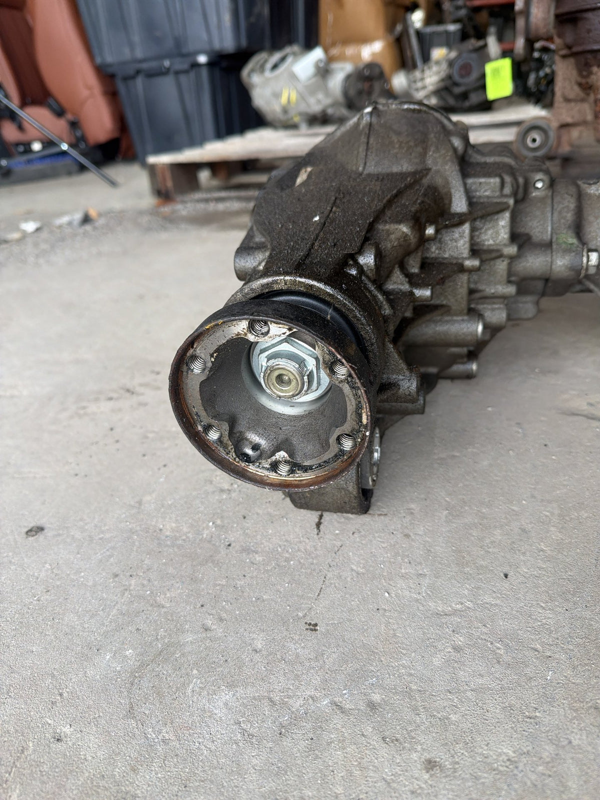 2011-2015 Jeep Grand Cherokee 3.6L 168K Front Differential Axle Carrier OEM
