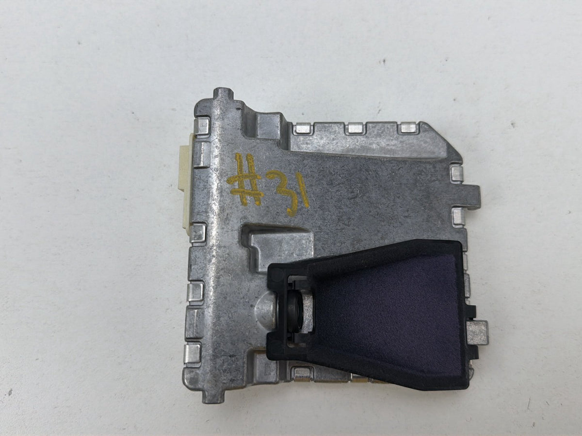 2007-2013 Mercedes-Benz S550 W221 Active Lane Assist Front Camera A0009050338 OEM