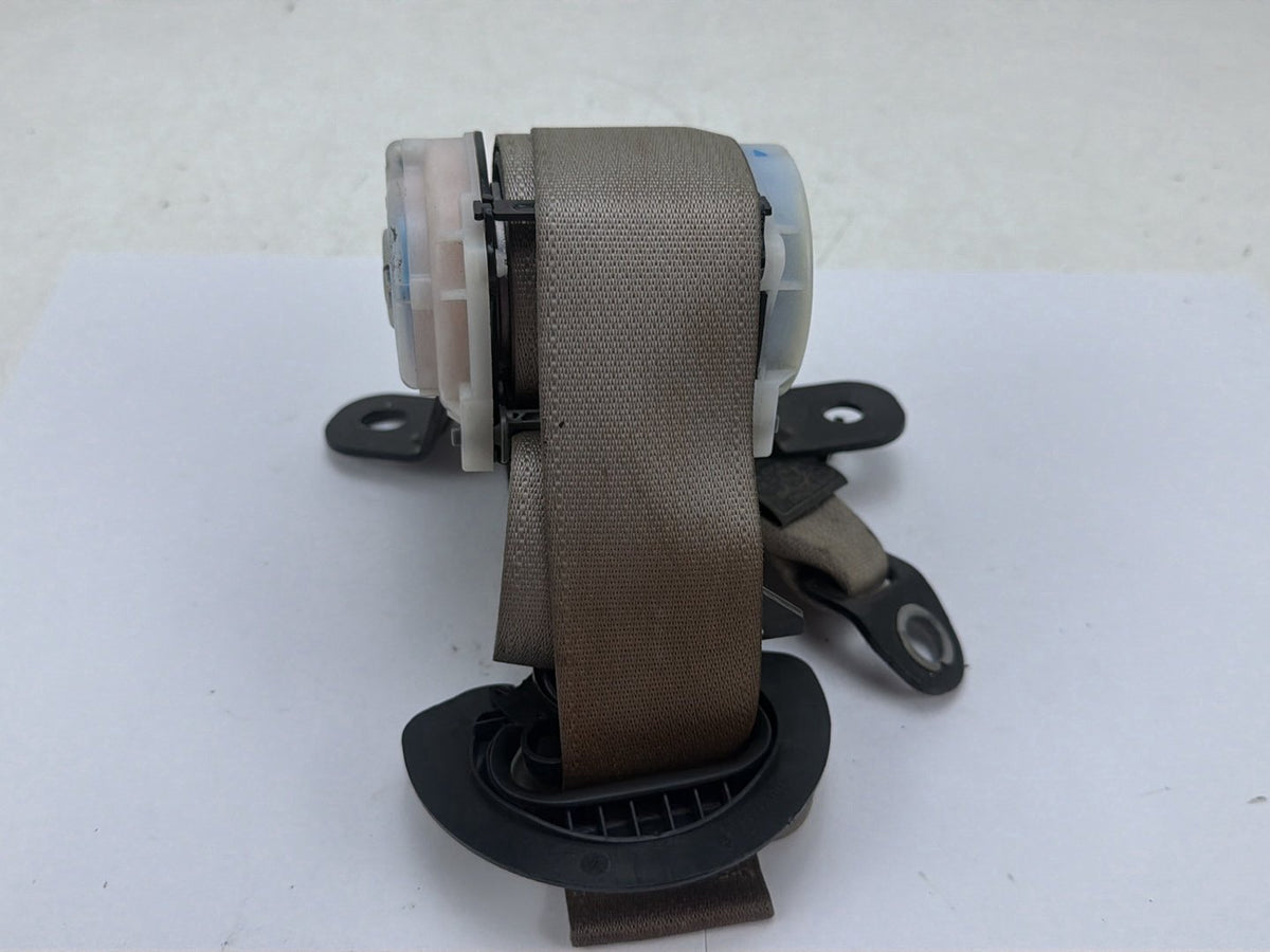 2015-2018 Kia Sedona 3 Row Rear Right Seat Belt & Retractor 89880-A9500 OEM