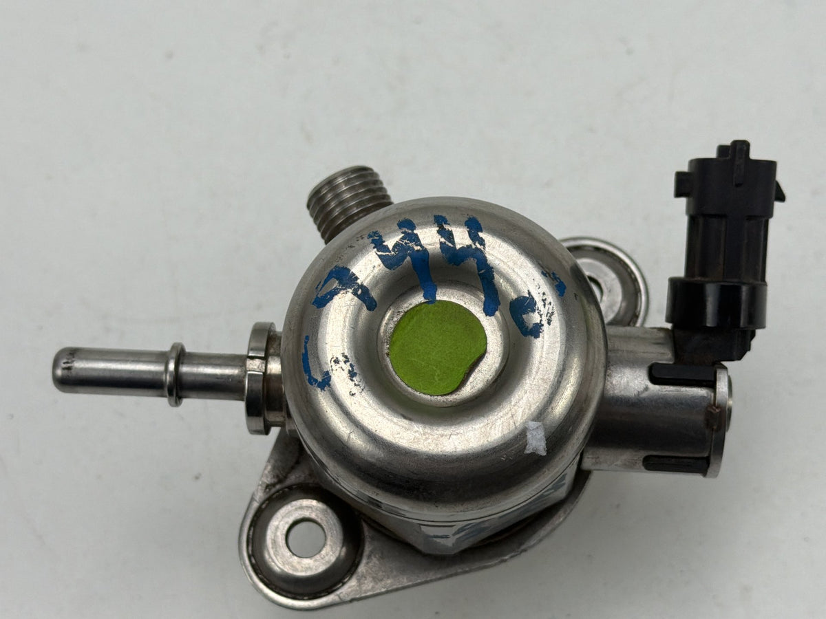2013-2016 Kia Soul High Pressure Fuel Pump 0 261 520 378 OEM