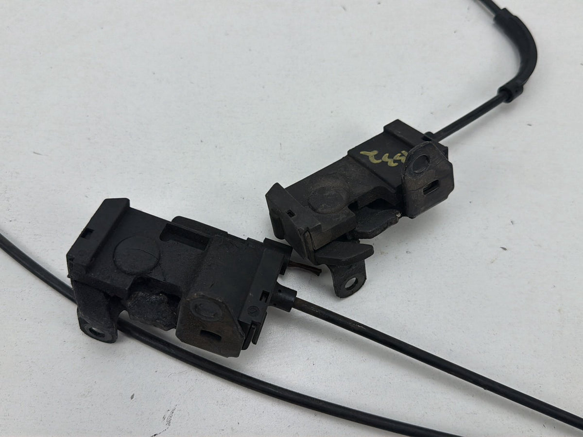 2010-2013 Mercedes-Benz E-Class-Left & Right Bonnet Latch Lock Set OEM
