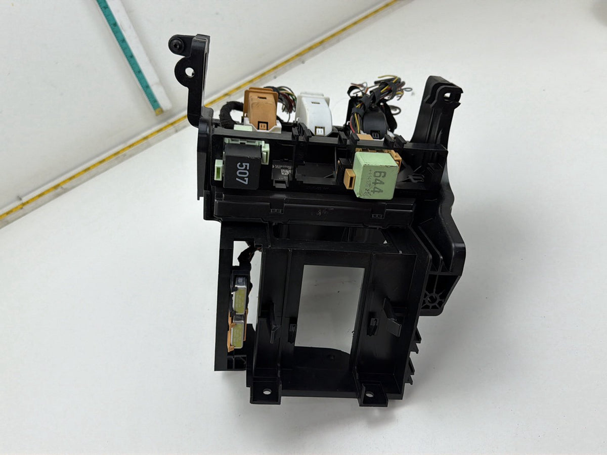 2013-2017 Volkswagen Tiguan Body Control Module 5K0 937 086R OEM