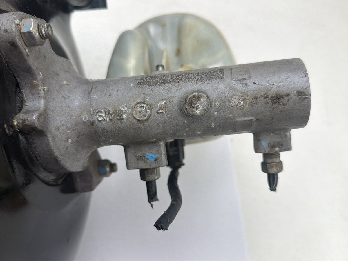 2013-2018 Ram 1500 Power Brake Booster Master Cylinder Fluid Reservoir OEM