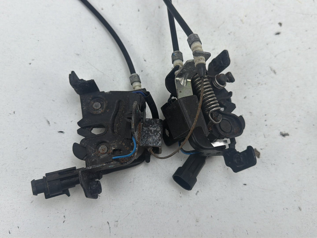 2014-2017 Maserati Ghibli III M157 Front Hood Latch Lock Actuator Cable Set OEM
