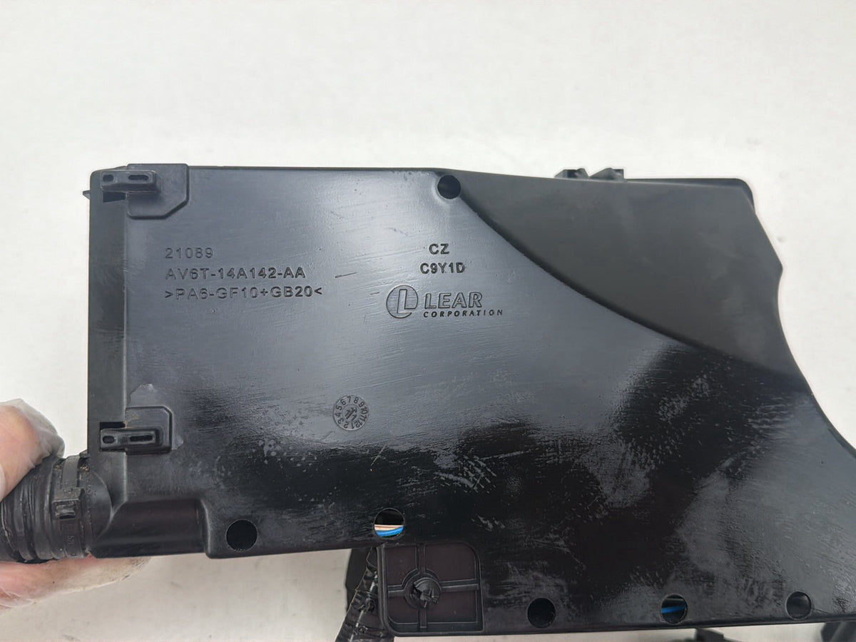 2012-2014 Ford Focus MK2 Engine Compartment Fuse Box With Wiring Harness OEM