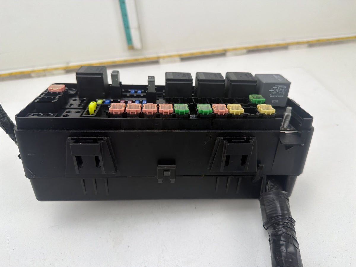 2011-2014 Dodge Charger LD - Rear Trunk Fuse Box Relay Panel P68155283AB OEM