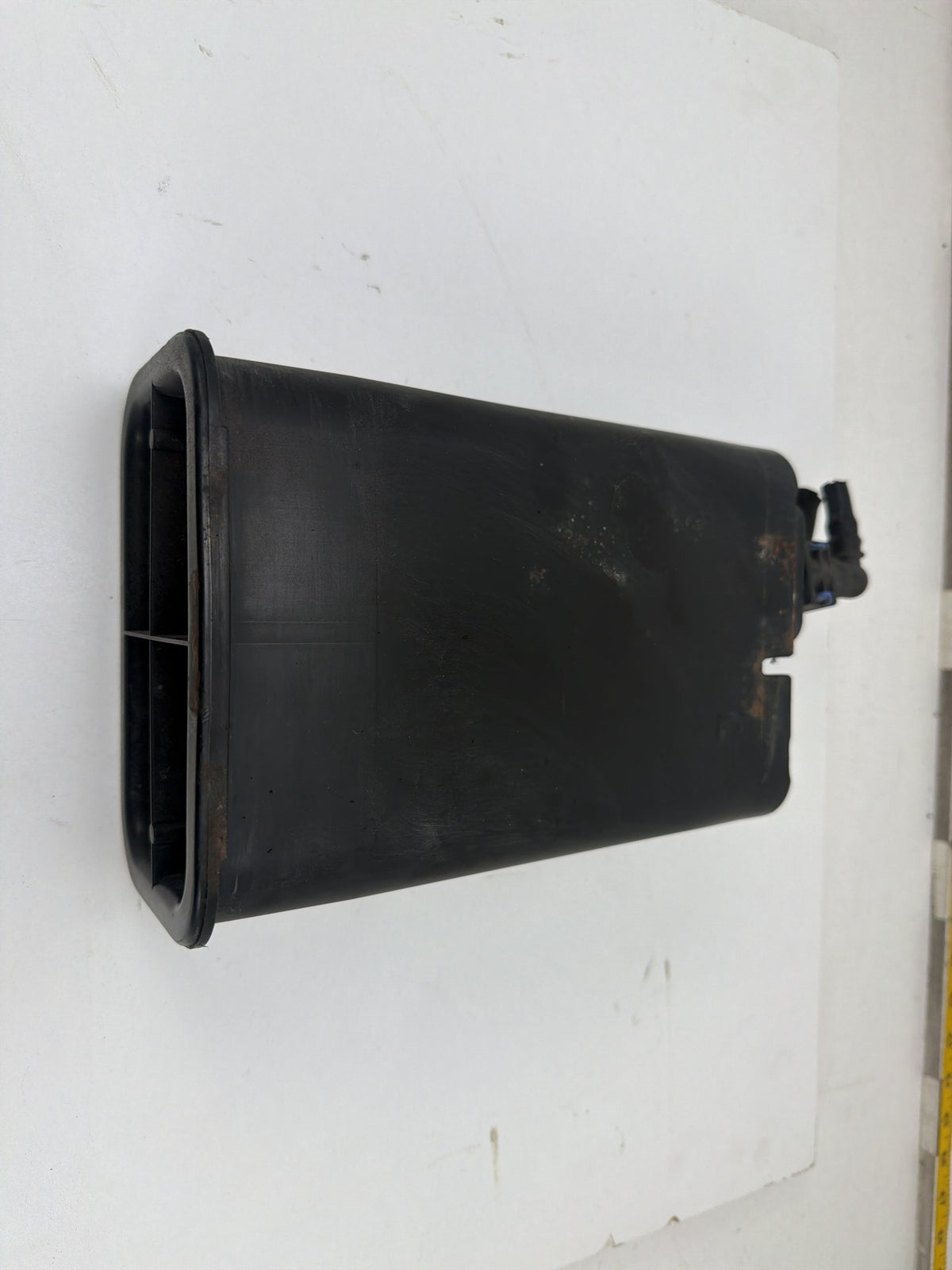 2011-2018 Volvo S60 - Fuel Vapor Canister 17212187 OEM