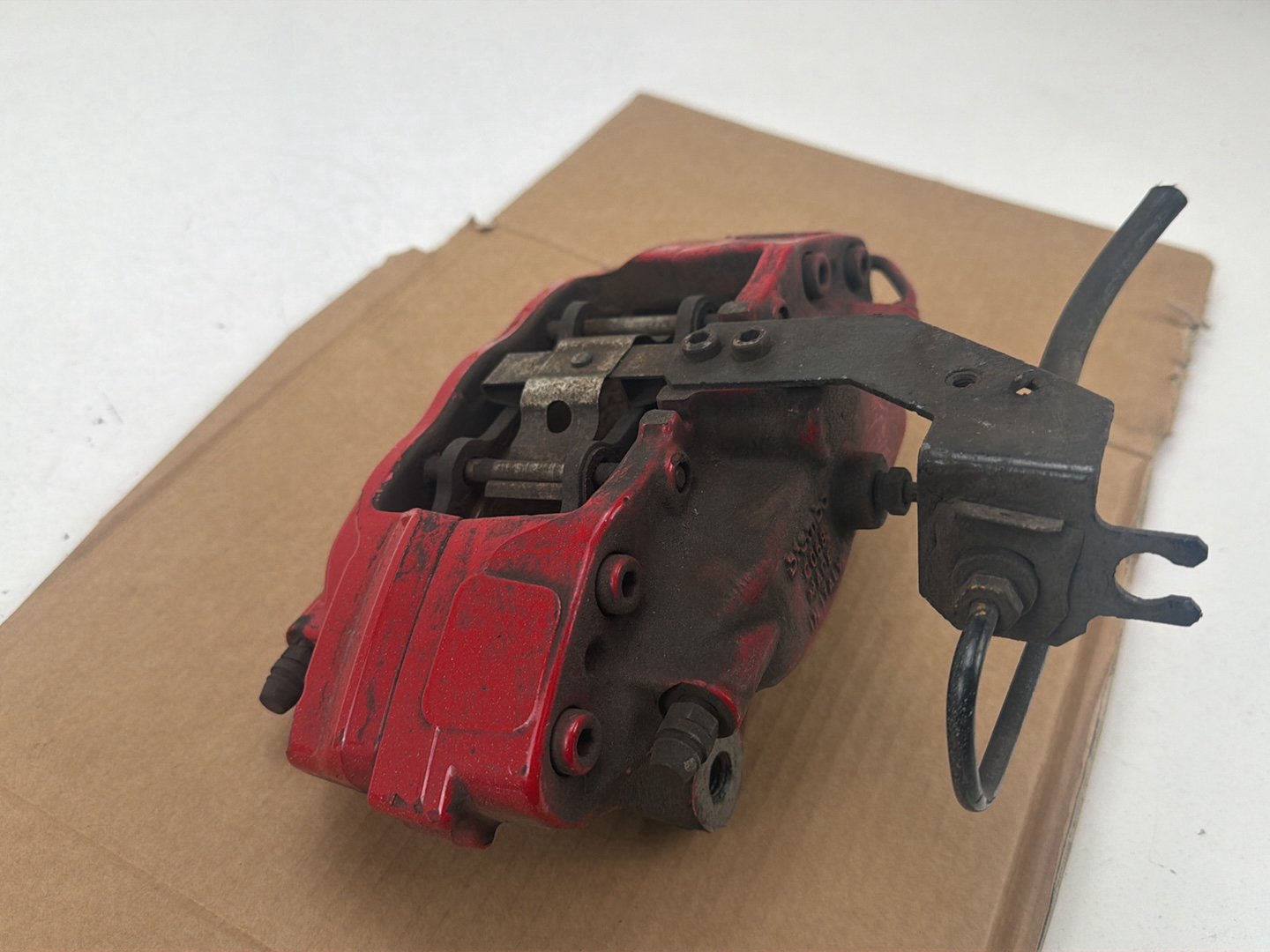 2014-2017 Maserati Ghibli III M157 - Right Rear Caliper PN: 20B87700
