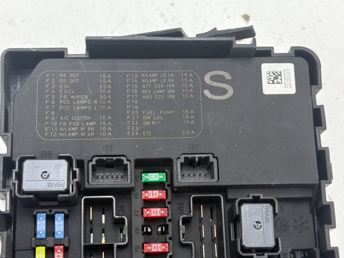 2011-2013 Infiniti QX56 Fuse Relay Box Integrated Power Module 284B7 1LA0A OEM
