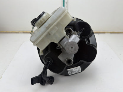2013-2017 Audi Q5 Power Brake Booster Master Cylinder Reservoir 8R0612103H OEM