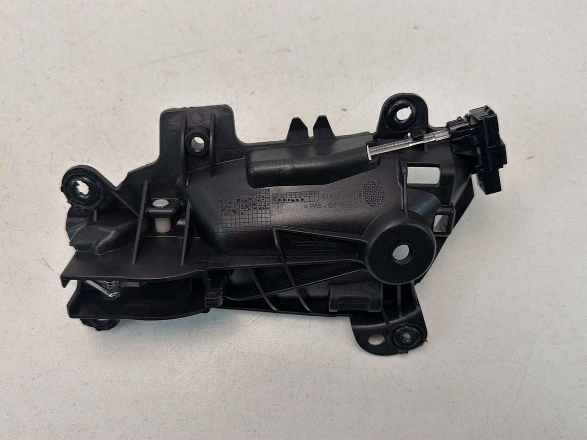 2014-2016 BMW 228i F22 Front Right Passenger Side Interior Door Handle OEM