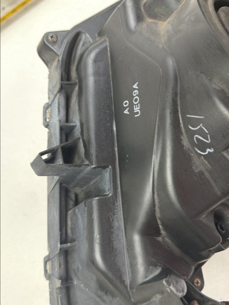 2011-2013 Honda Odyssey Front Right Passenger Headlight OEM