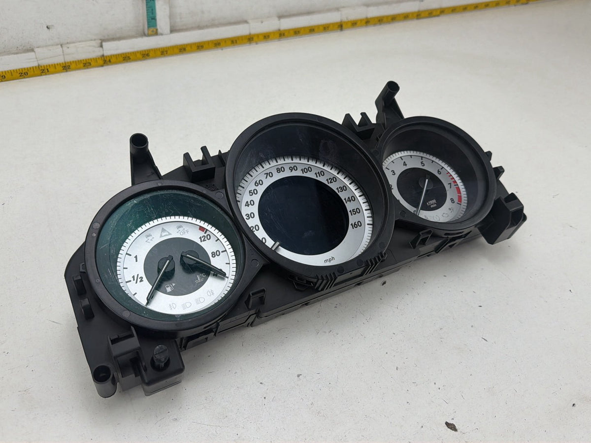2012-2014 Mercedes-Benz C250 Speedometer Instrument Cluster A2049003808 OEM