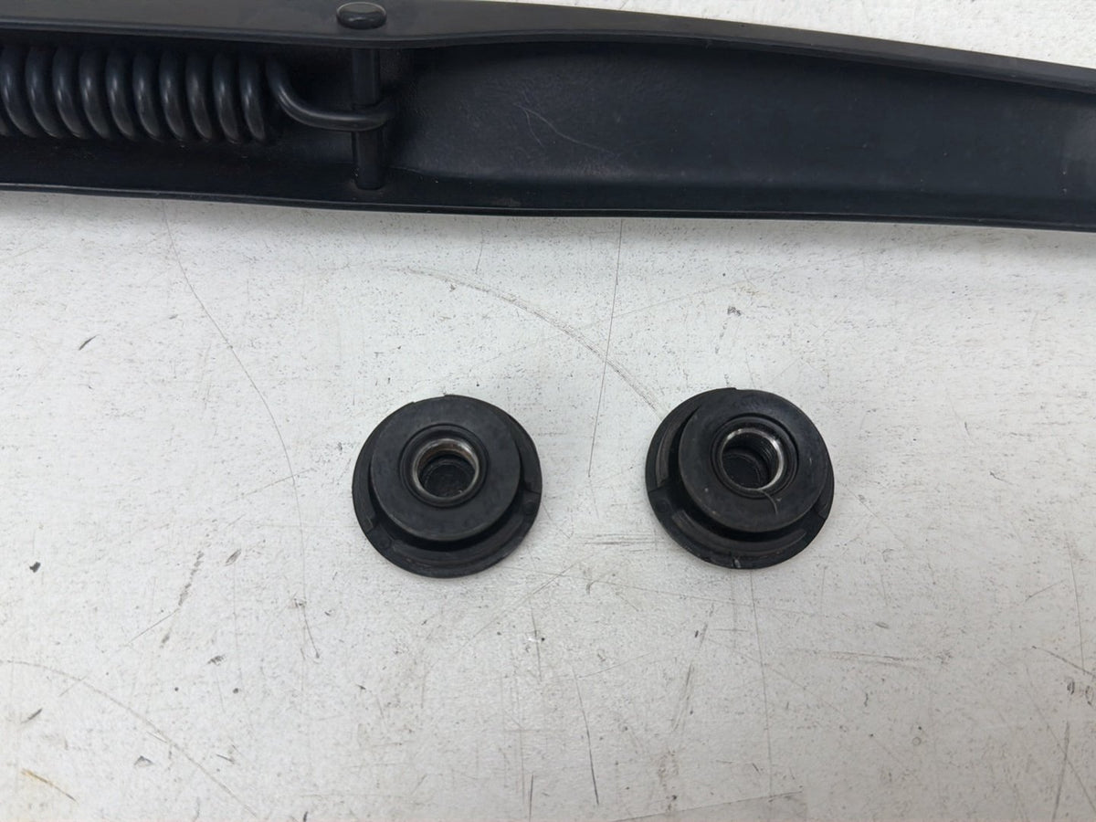 2015-2021 Kia Sedona Front Left & Right Windshield Wiper Arm Pair 98311A9000 OEM
