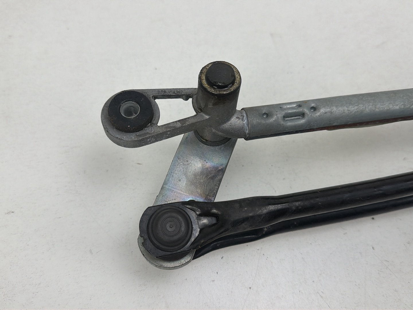2014-2017 Maserati Ghibli Front Windshield Wiper Motor Linkage Mechanism OEM