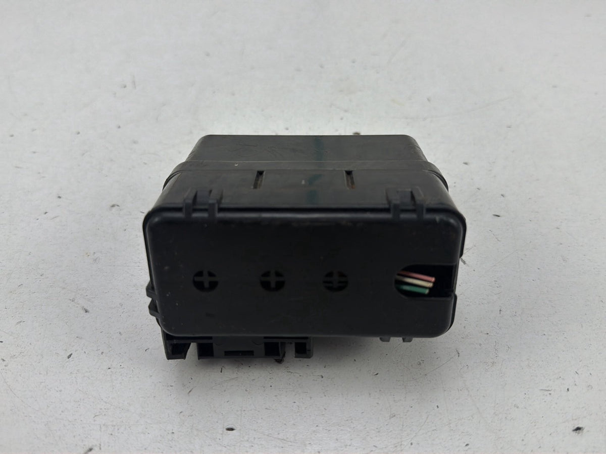 2014-2019 Infiniti Q50 V37 - Wiper Fuse Box Relay K1538265F10 OEM