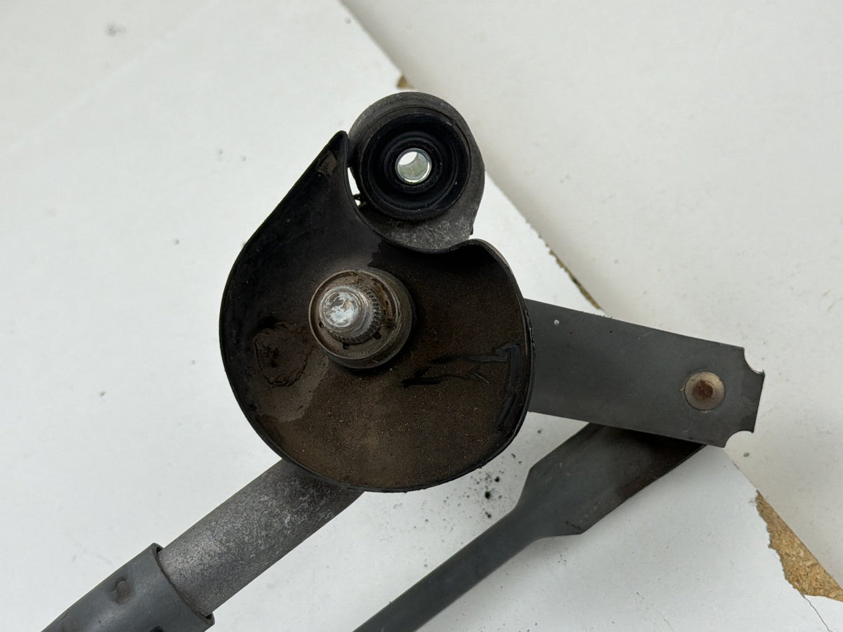 2006-2013 Lexus IS250 Windshield Wiper Motor Transmission Linkage Assembly OEM