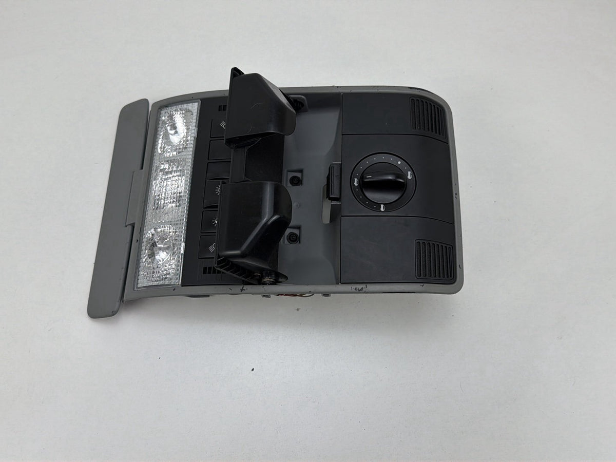 2003-2006 Porsche Cayenne Overhead Console Dome Light Roof Switch 7L5951171 OEM