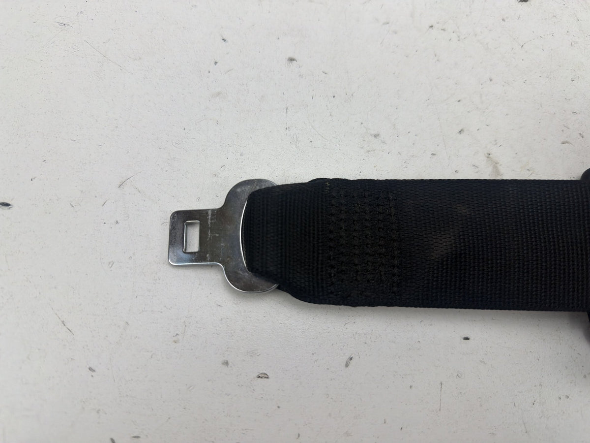 2009-2011 BMW 335i xDrive Rear Centre Seat Belt Retractor 7245613 OEM