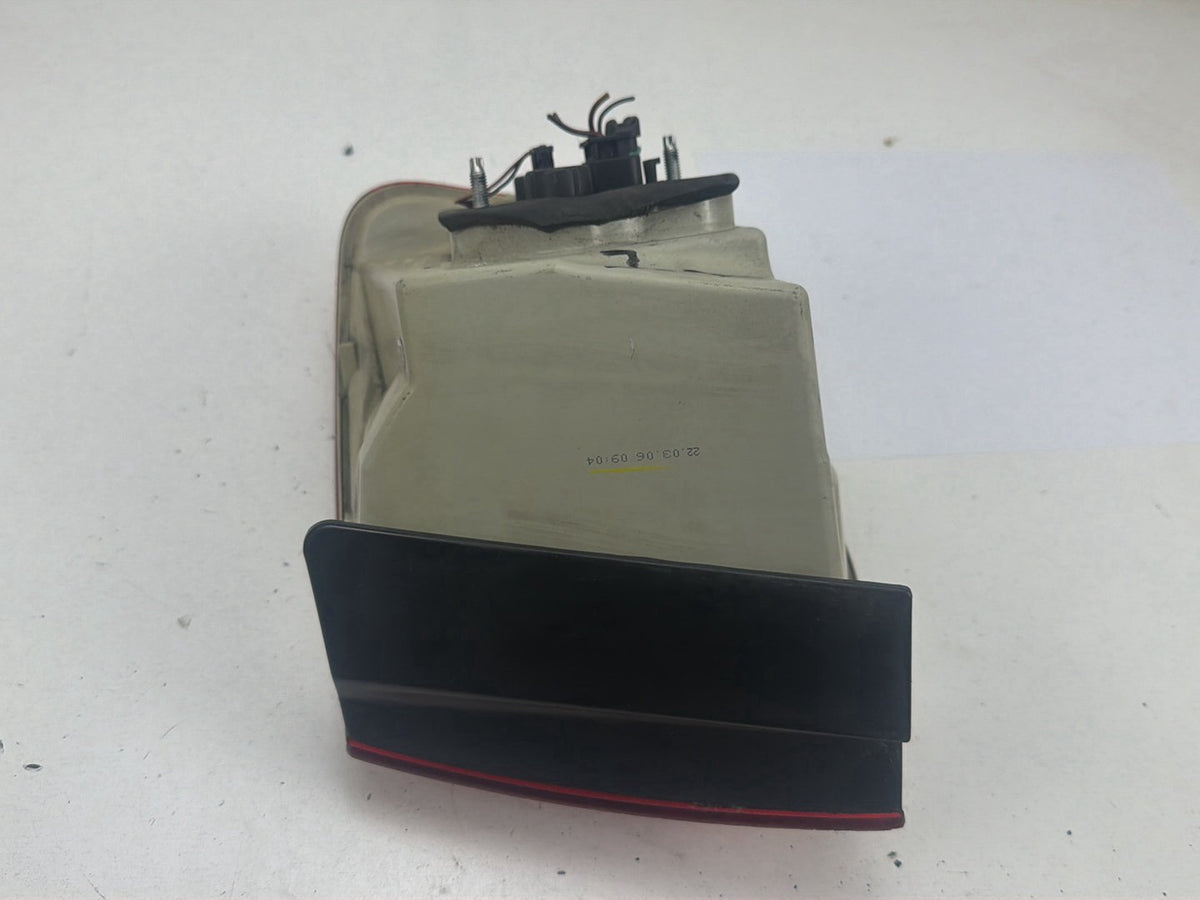 2008-2010 Volkswagen Jetta Rear Left Driver Side Tail Light 1K5945095J OEM