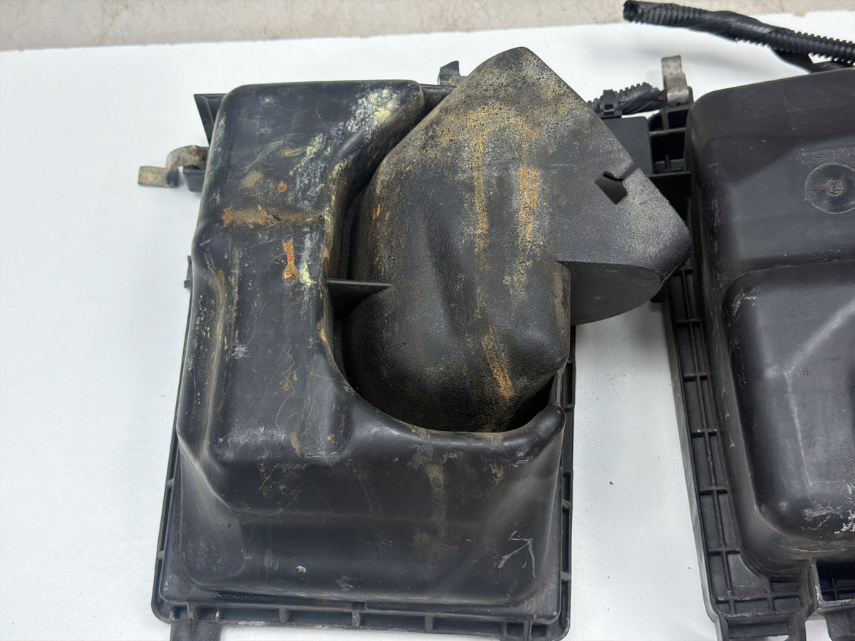 2013-2019 Nissan Sentra - Air Intake Cleaner Filter Housing Box 3RC20 OEM