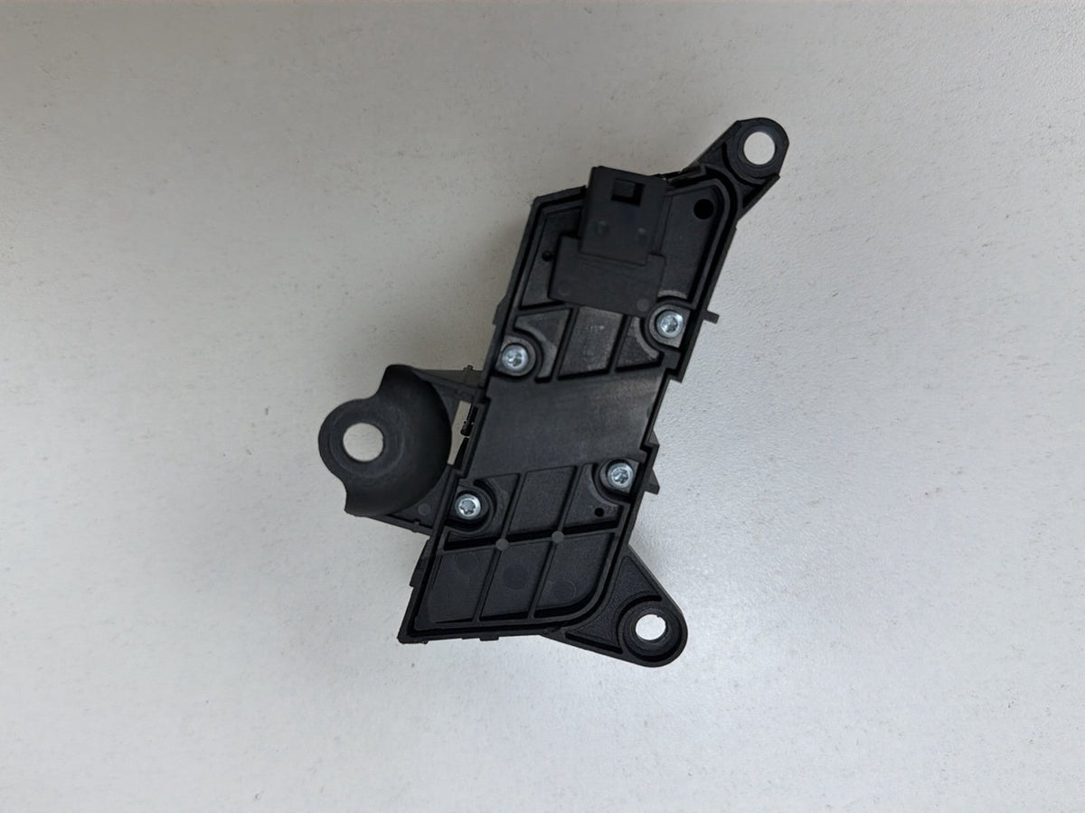 2007-2013 Mercedes-Benz S-Class W221-Front Left Door Lock Switch 2218213051 OEM