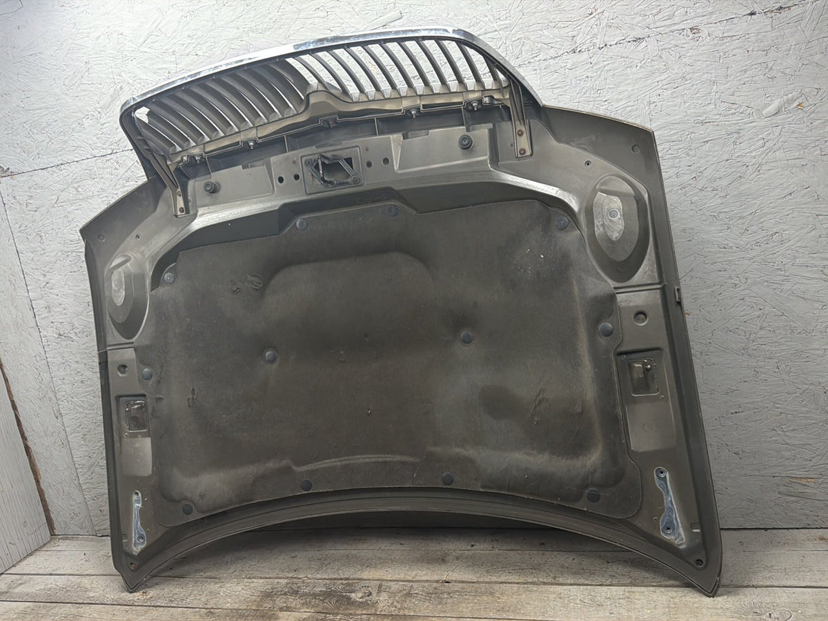 2003-2006 Lincoln Navigator U228 - Front Hood Bonnet OEM