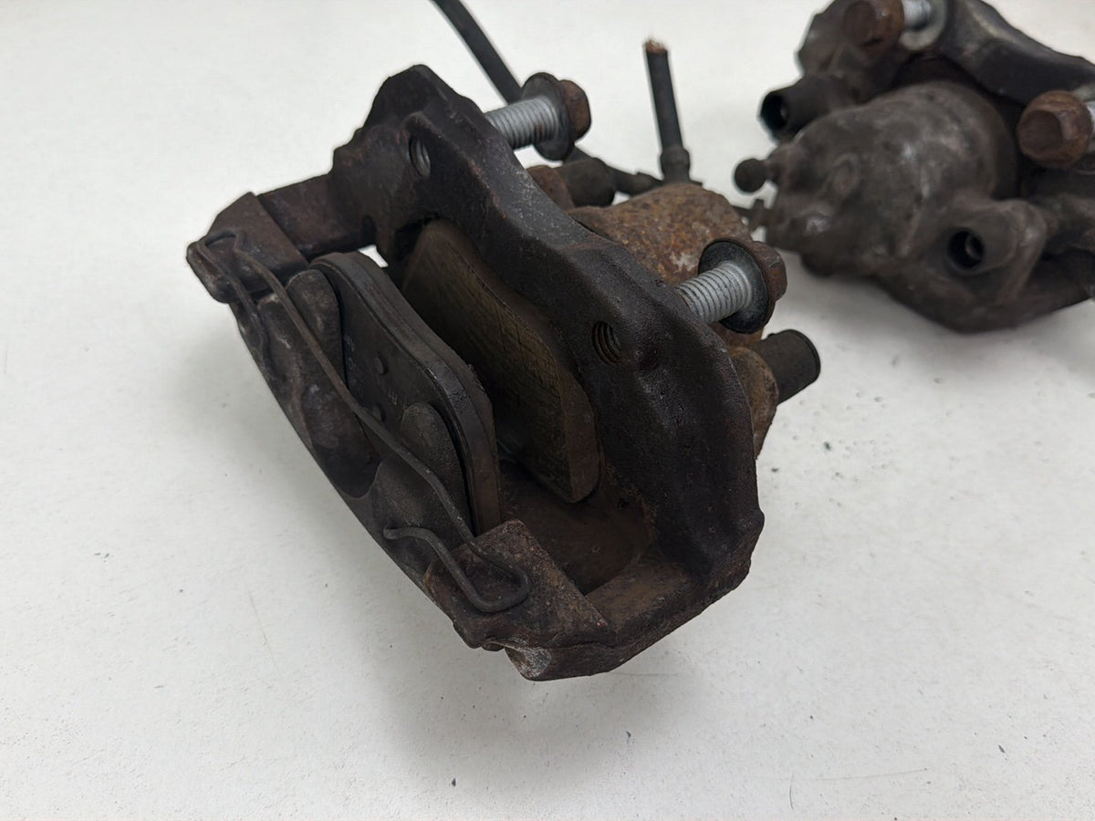 2012-2014 Ford Focus MK2 Front Right-Left Brake Caliper Set AV612B302A1 OEM