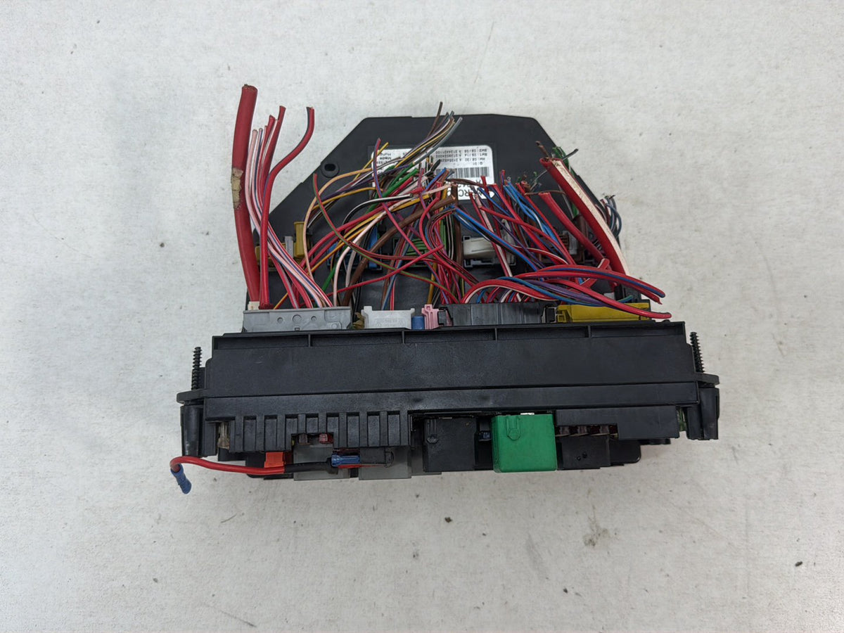 2010-2016 Mercedes-Benz E-Class Front Sam Module Fuse Relay Box A2129007104 OEM