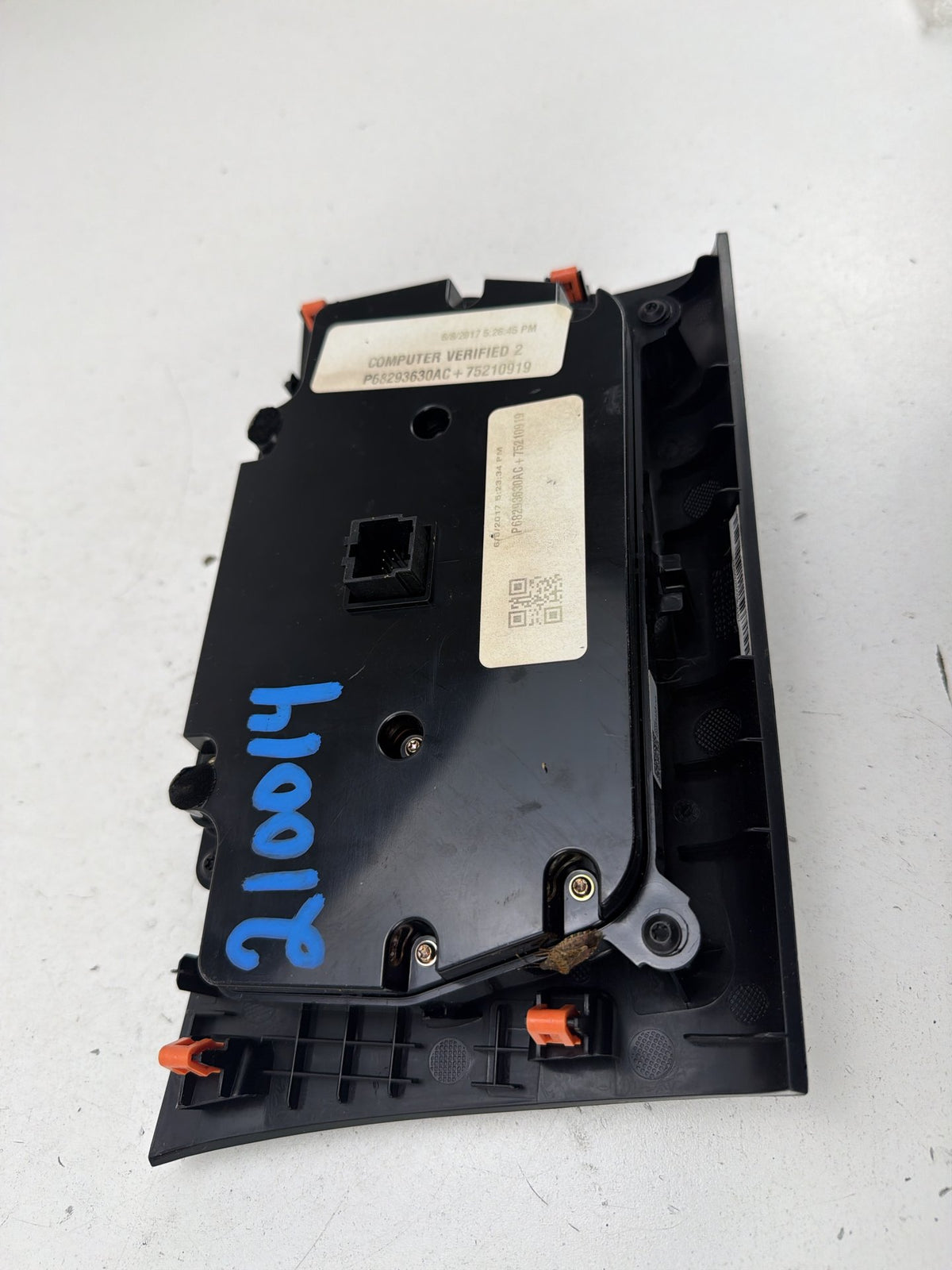2017-2023 Chrysler 300 Dash HVAC AC Heater Temperature Climate Control Unit OEM