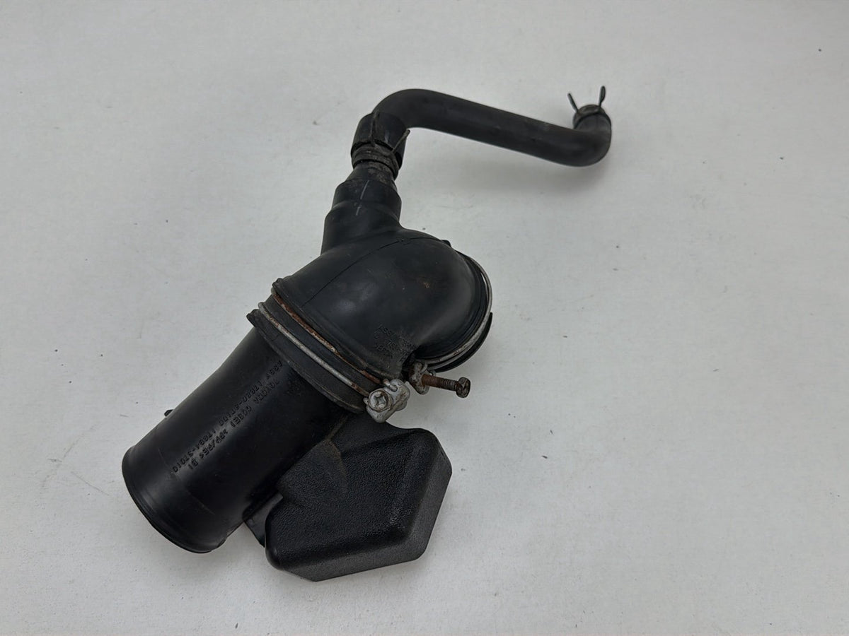 2010-2015 Toyota Prius Air Intake Duct Hose Tube 17880-37100 OEM