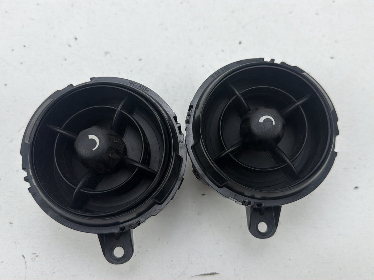 2011-2016 - Mini Cooper Countryman Dash Middle LH/RH Air Vent Trim S0480438 OEM