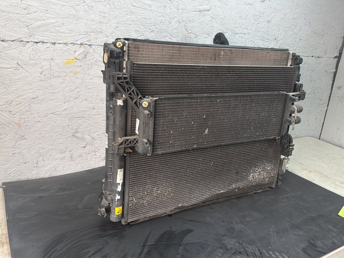 2014-2020 Maserati Ghibli Engine Radiator A/C Condenser Cooling Fan Shroud OEM