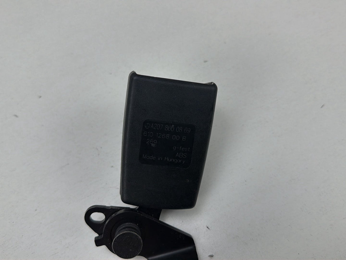 2010-2014 Mercedes-Benz E-Class-Rear Right Seat Belt Buckle PN:A2078600869 OEM
