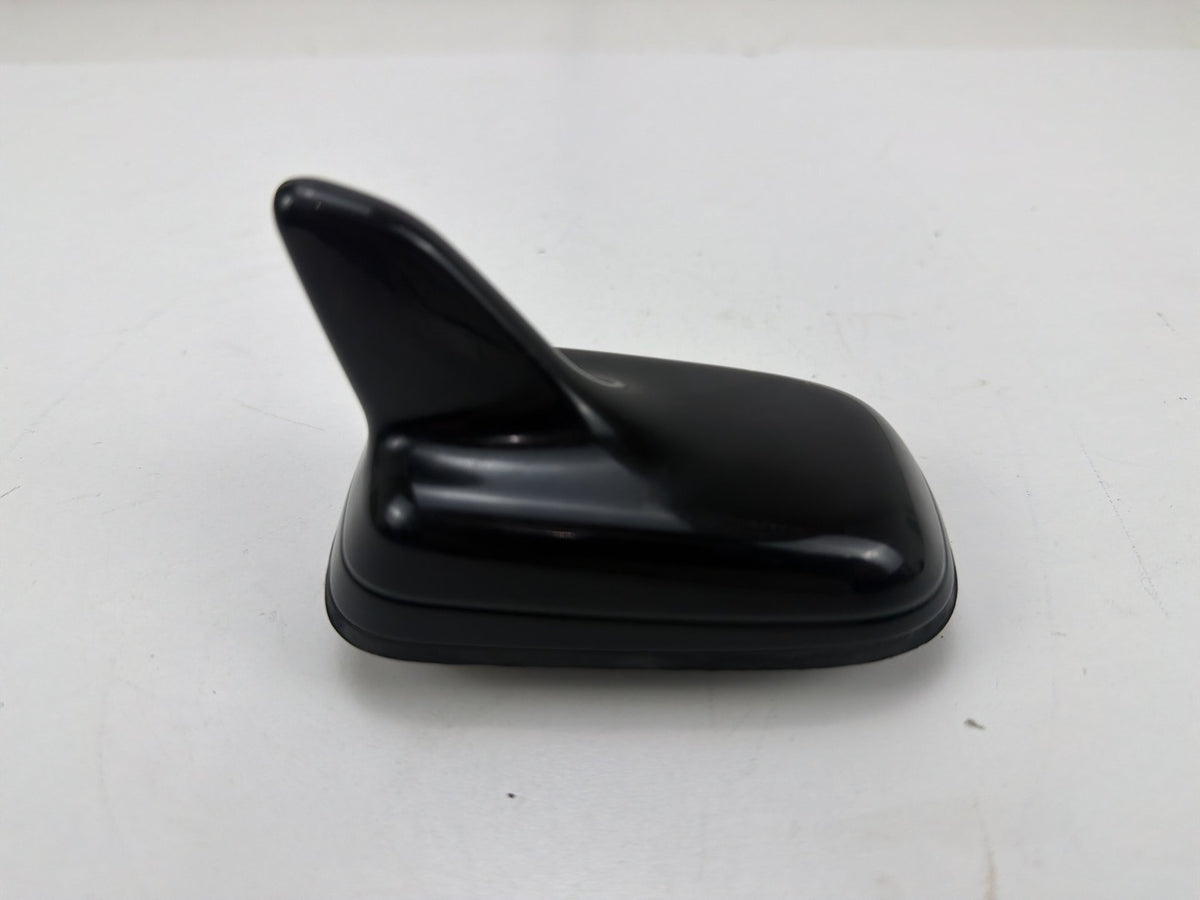 2012-2018 Audi A7 Top Roof Shark Fin Antenna 4G0035503J OEM
