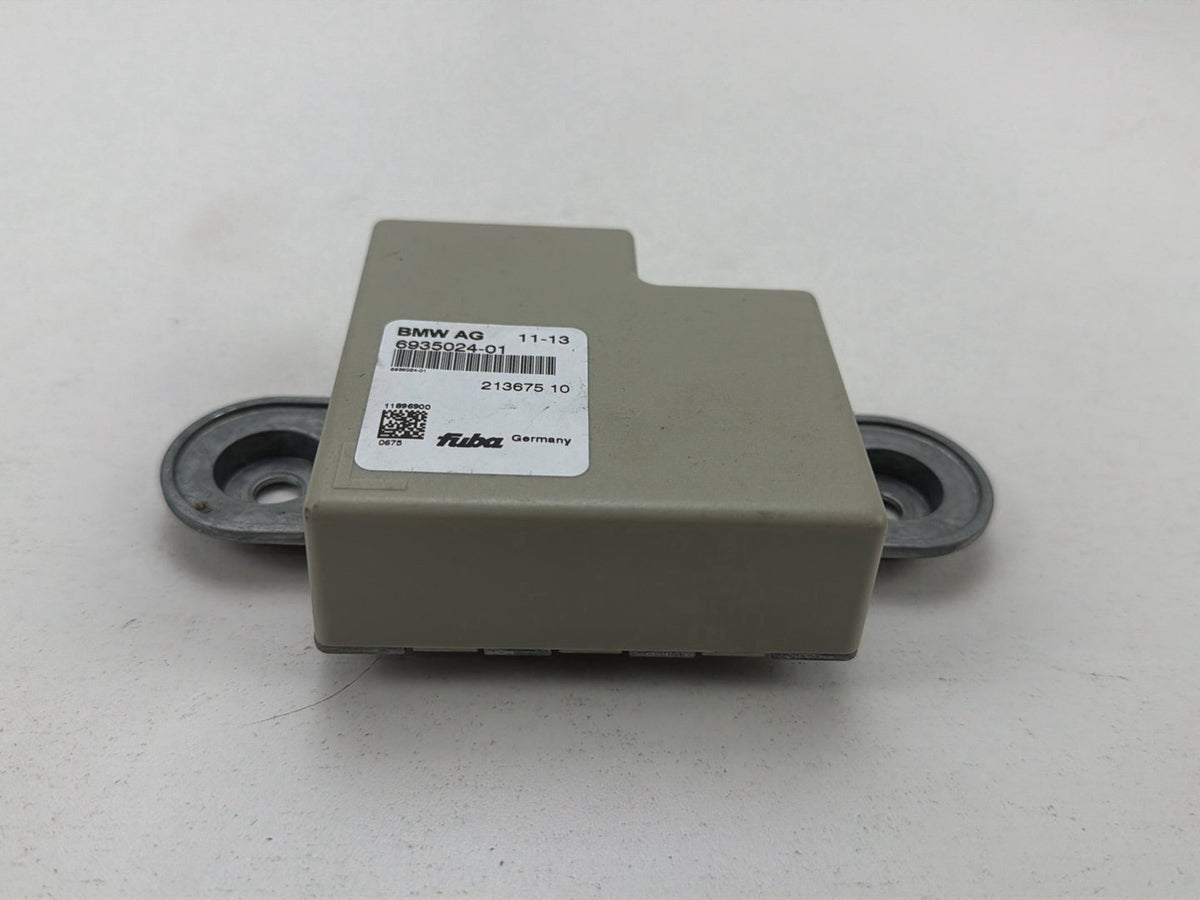 2011-2014 BMW X1 E84 Antenna Amplifier Control Module 6935024-01 OEM