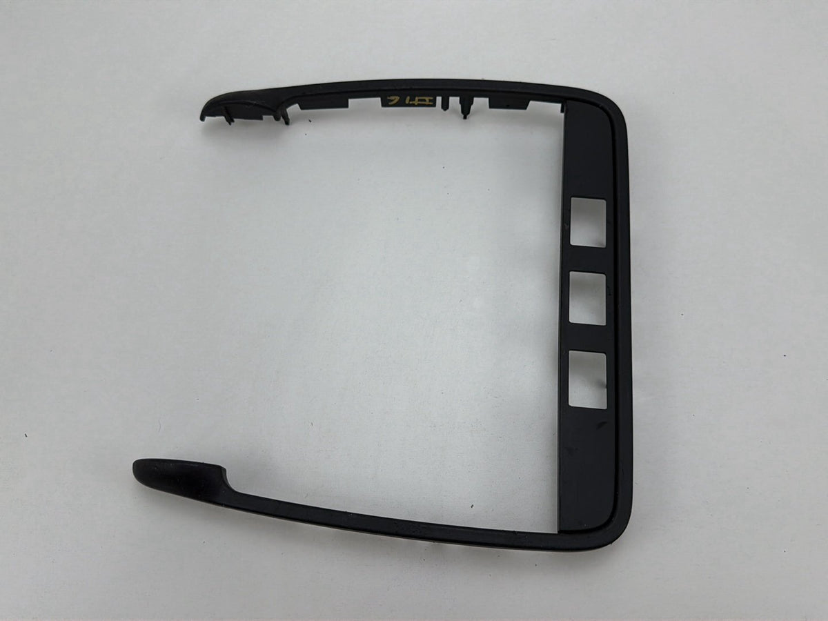 2003-2006 Porsche Cayenne Radio Trim Surround Bezel Cover Trim 7L5858079 OEM