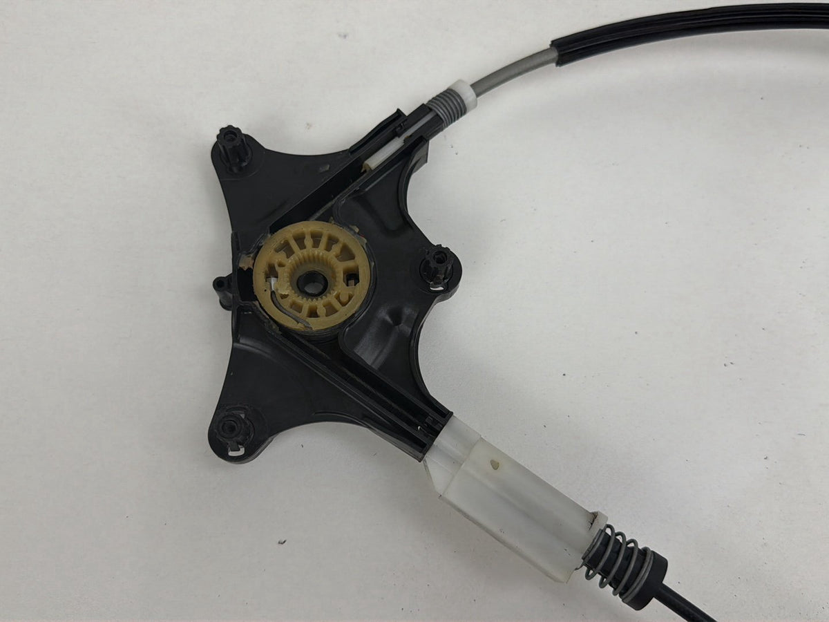 2010-2014 Mercedes-Benz E-Class-Right Front Door Window Regulator 961892-100 OEM