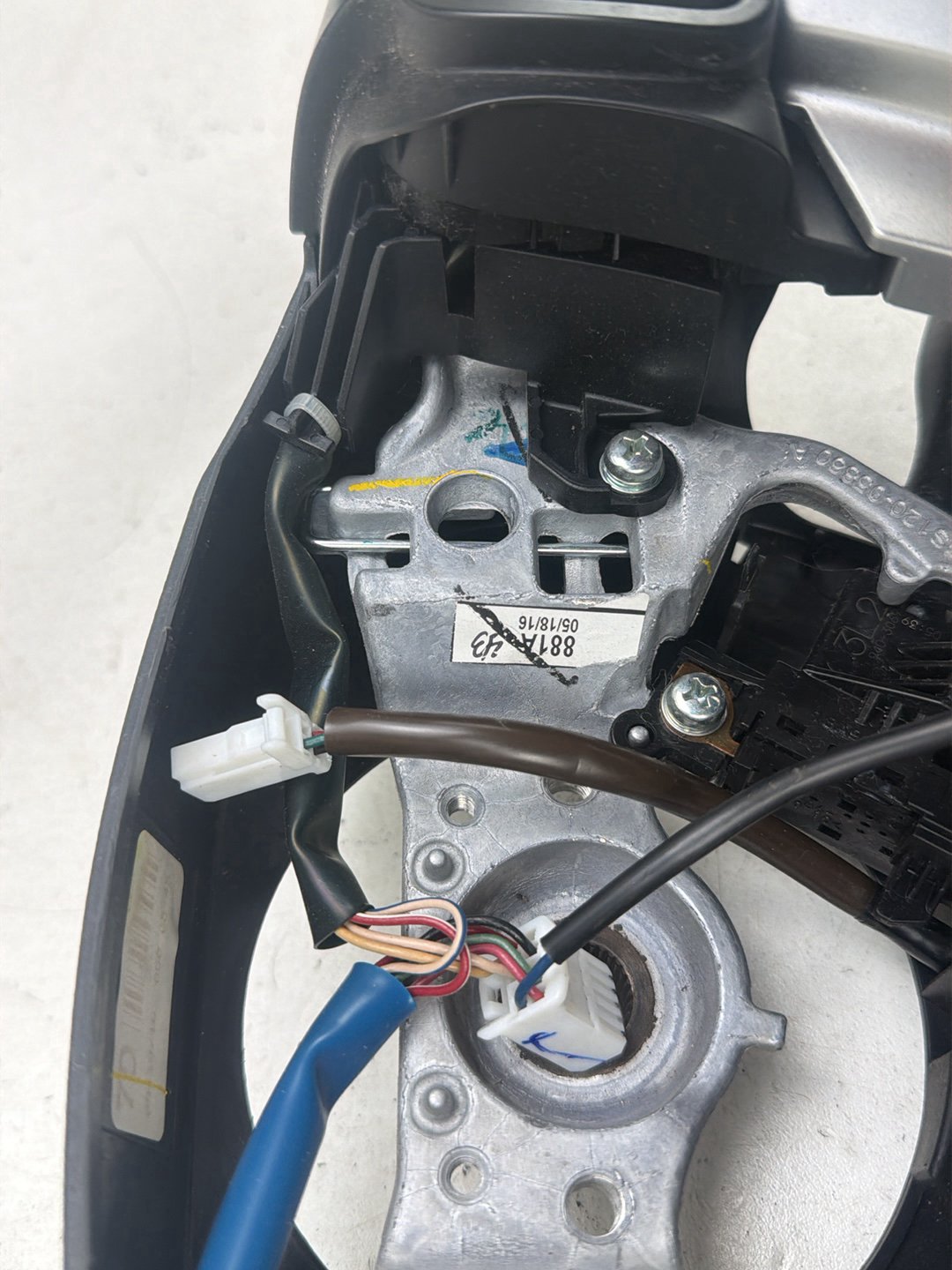 2015-2020 Toyota Sienna L30 - Steering Wheel Assembly With Control Switches OEM