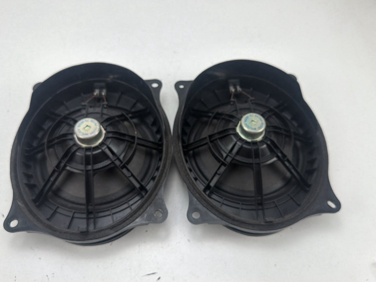 2015-2017 Toyota Camry XV50 - Front Left & Right Door Speaker 86160-06390 OEM
