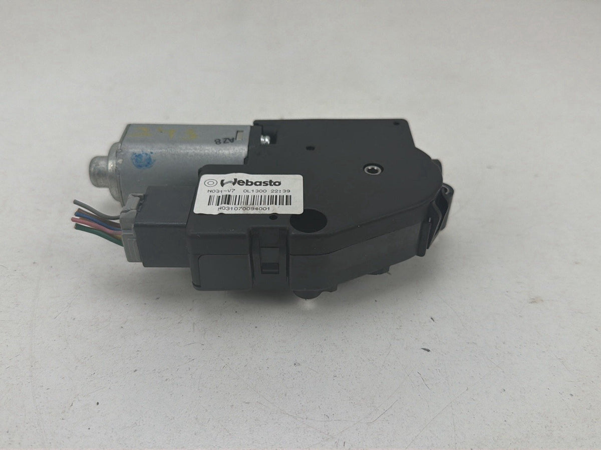 2009-2013 Infiniti G37 Sun Roof Motor N031070094001 OEM