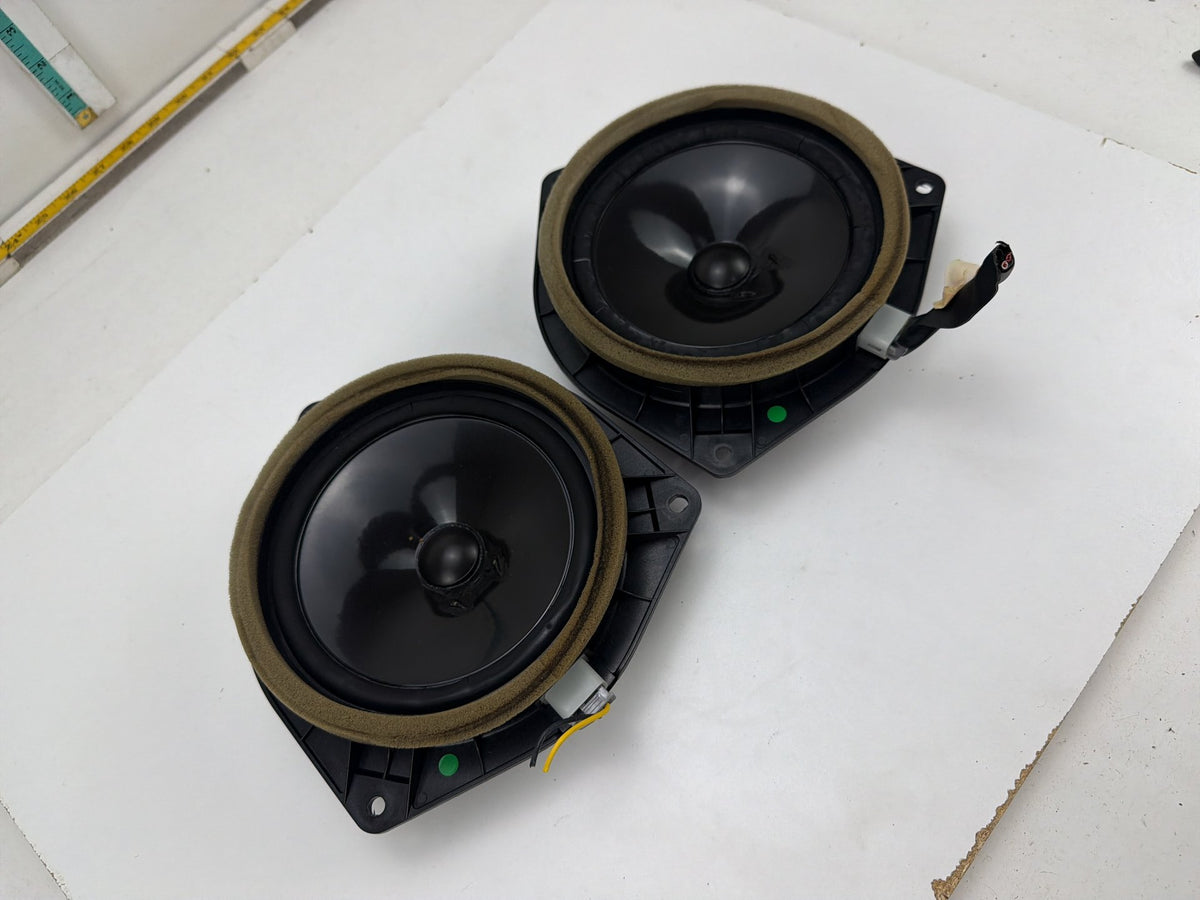 2007-2012 Lexus ES350 V40 Rear Left & Right Door Audio Speakers 86160-48110 OEM