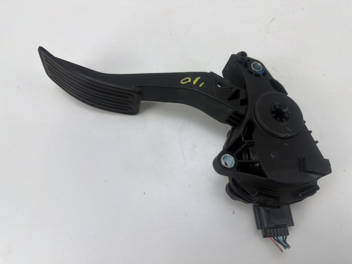 2013-2018 Nissan Altima Power Accelerator Gas Pedal Position Sensor Module OEM