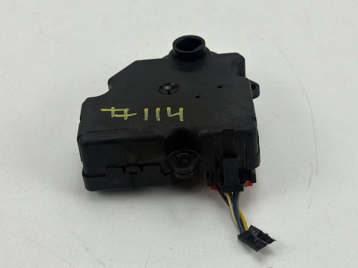 2007-2014 GMC DENALI GMT900 Rear HVAC Air Blend Door Actuator OEM
