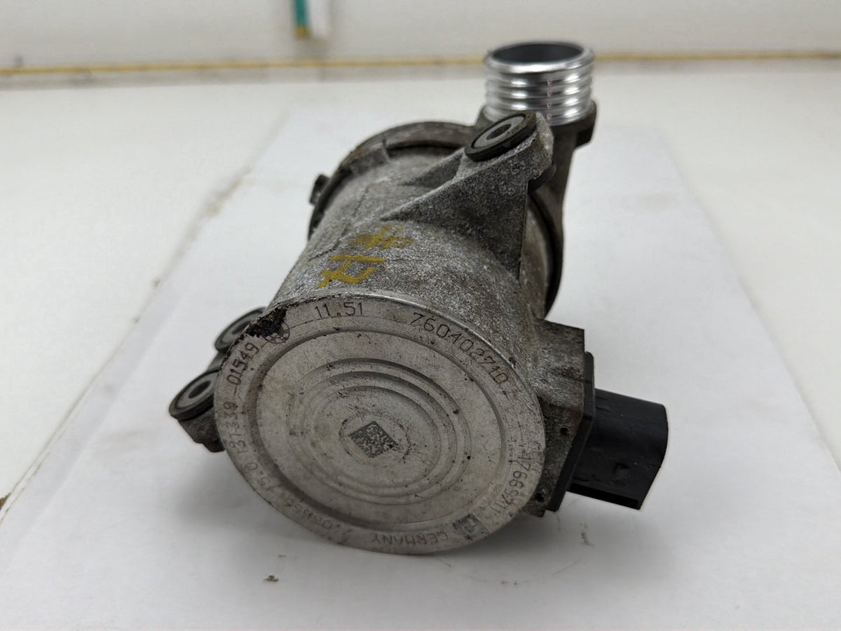 2014 BMW X1 E84 SUV Water Pump Pulley 17669711 OEM