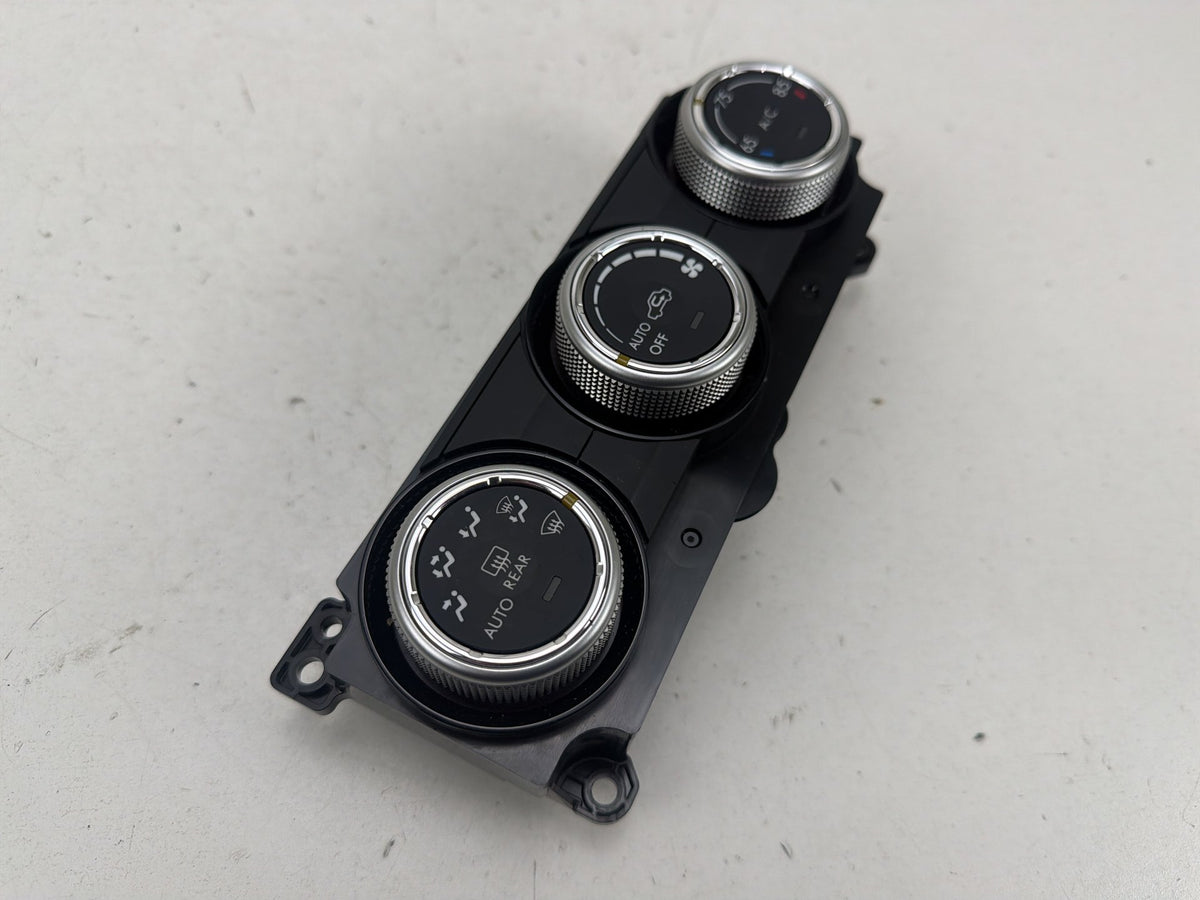 2015-2017 Subaru XV Crosstrek Ac Temperature Climate Control 72311-FJ620 OEM