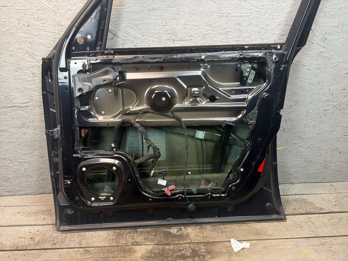 2010-2012 Land Rover Range Rover Front Left Driver Side Door Shell Assembly OEM