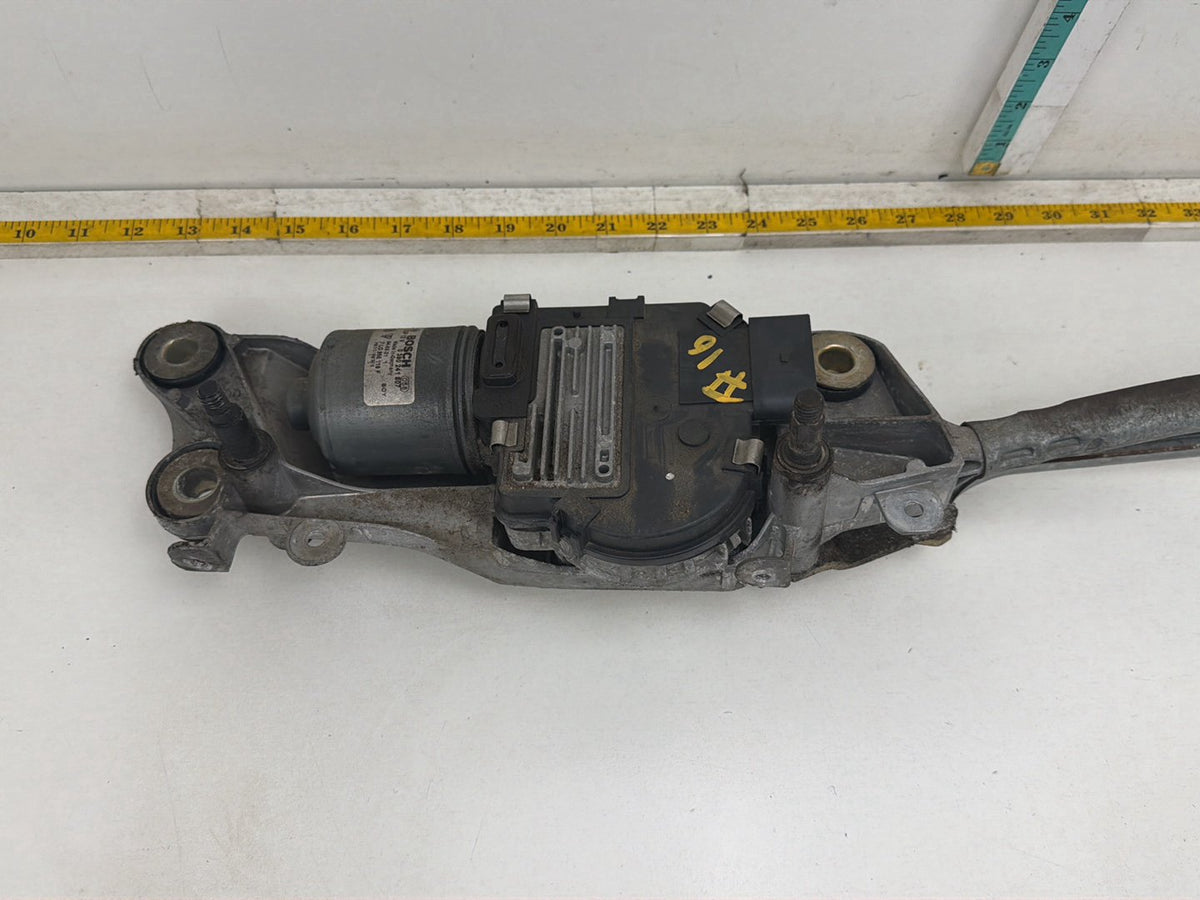 2003-2006 Porsche Cayenne Windshield Wiper Linkage And Motor 7L0955023K OEM
