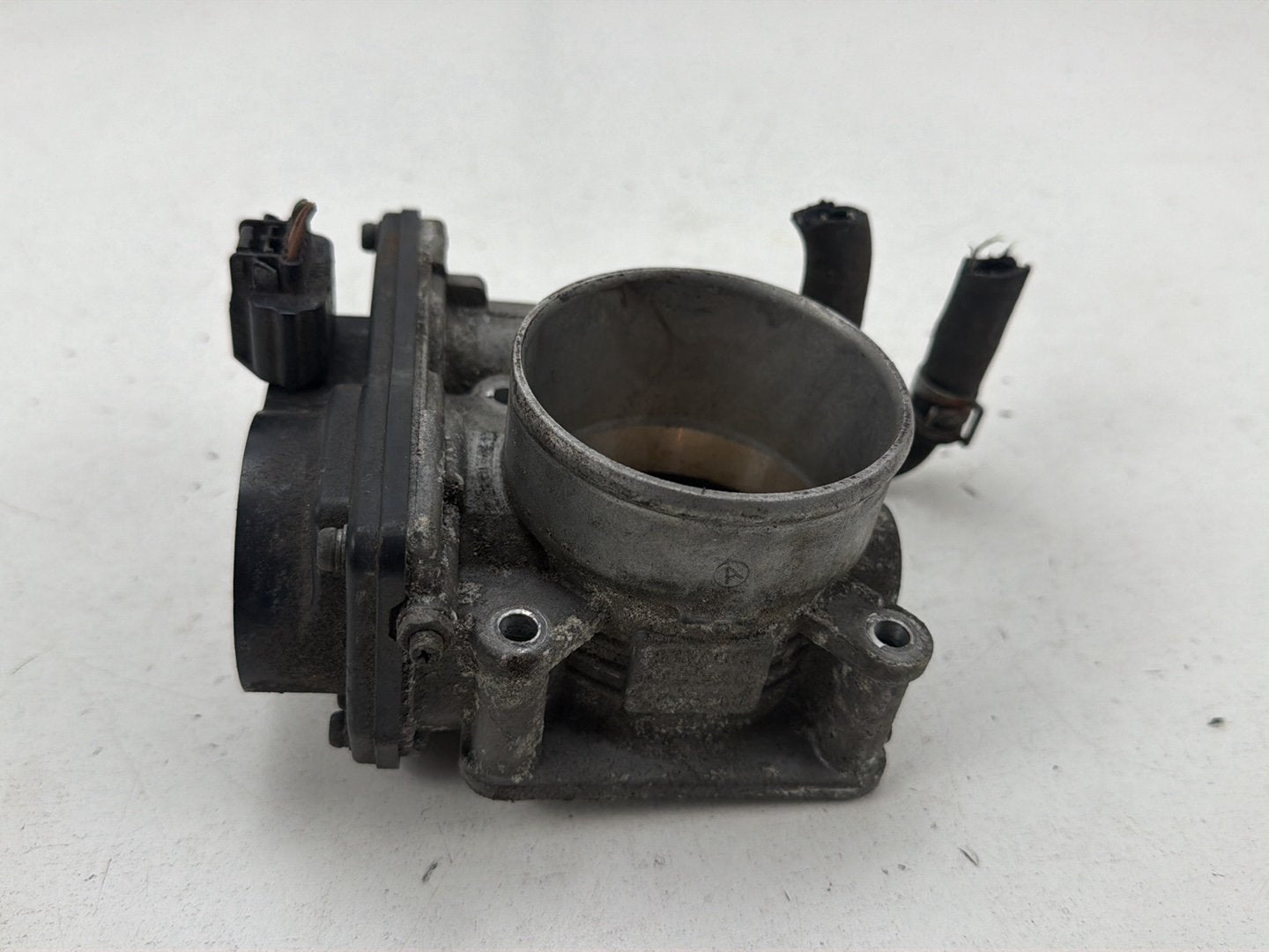 2014-2019 Infiniti Q50 V37 - Left Engine Throttle Body Valve Control Unit OEM